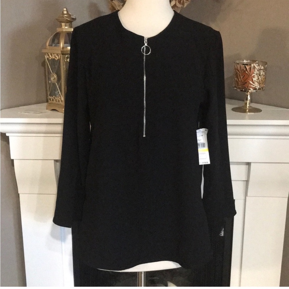 COPY - NWT Karen Kane blouse/top • size medium • black with zipper